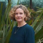 Head shot of Deborah Finlayson